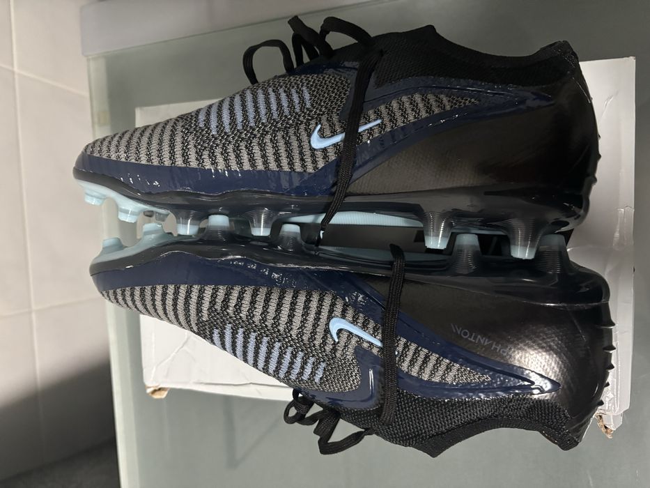 Chuteiras Nike Phantom 6 Low Elite tamanho 43