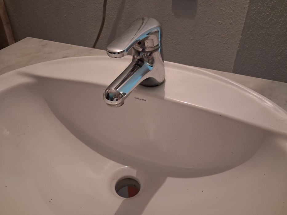 Móvel WC com lavatório