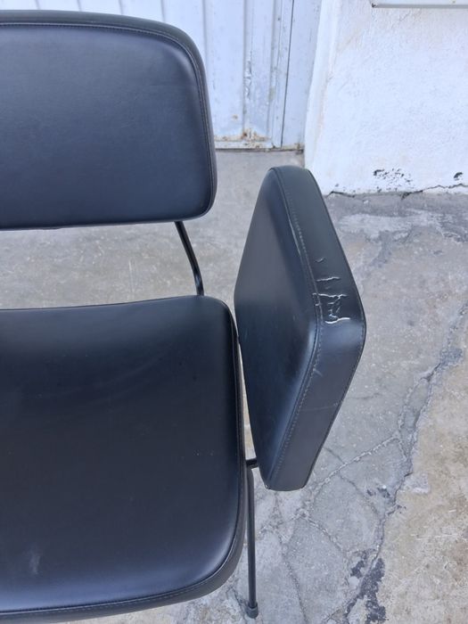 Cadeira vintage design português Daciano  da Costa Longra metalúrgica