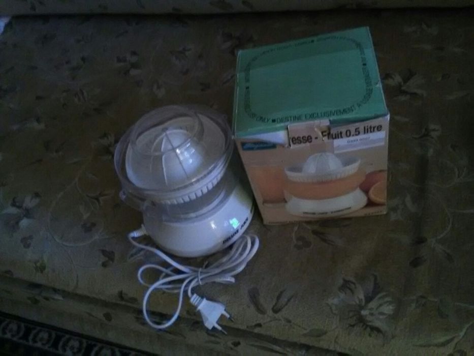 Эл. Соковыжималка для цитрусовых ,,Италия,, 339 грн