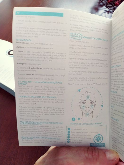 Máquina de Limpeza de pele  SkinPro  de 2 velocidades, nova.