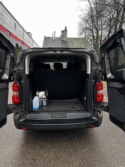 Opel Viavaro (niski przebieg)