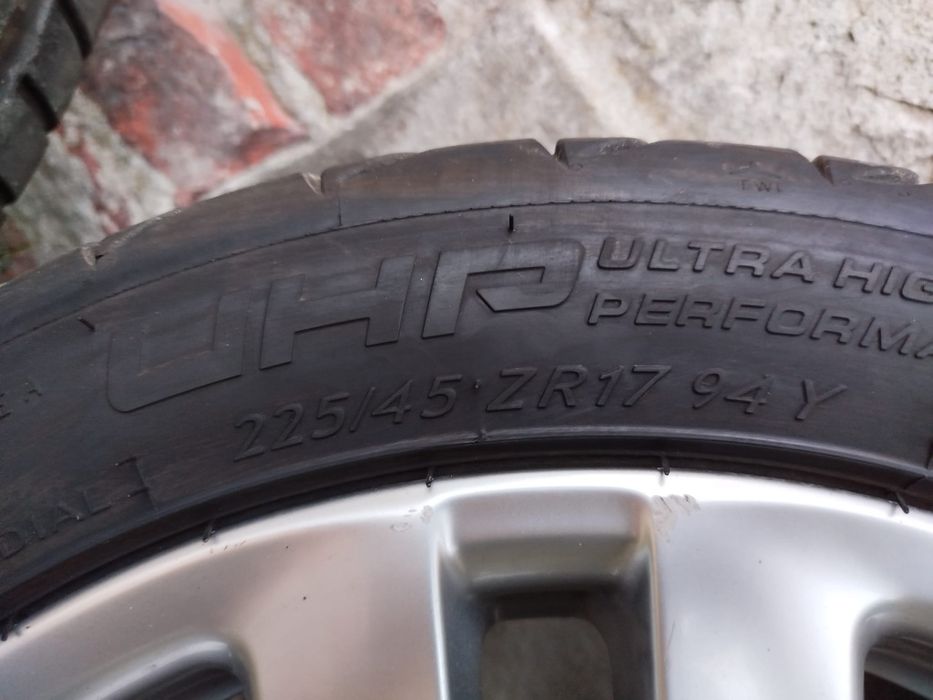 Komplet felgi 17 +opony letnie