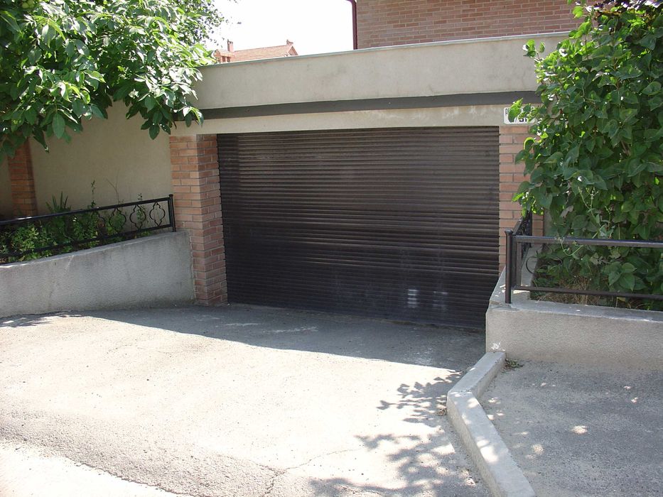 Гаражные ворота для дома