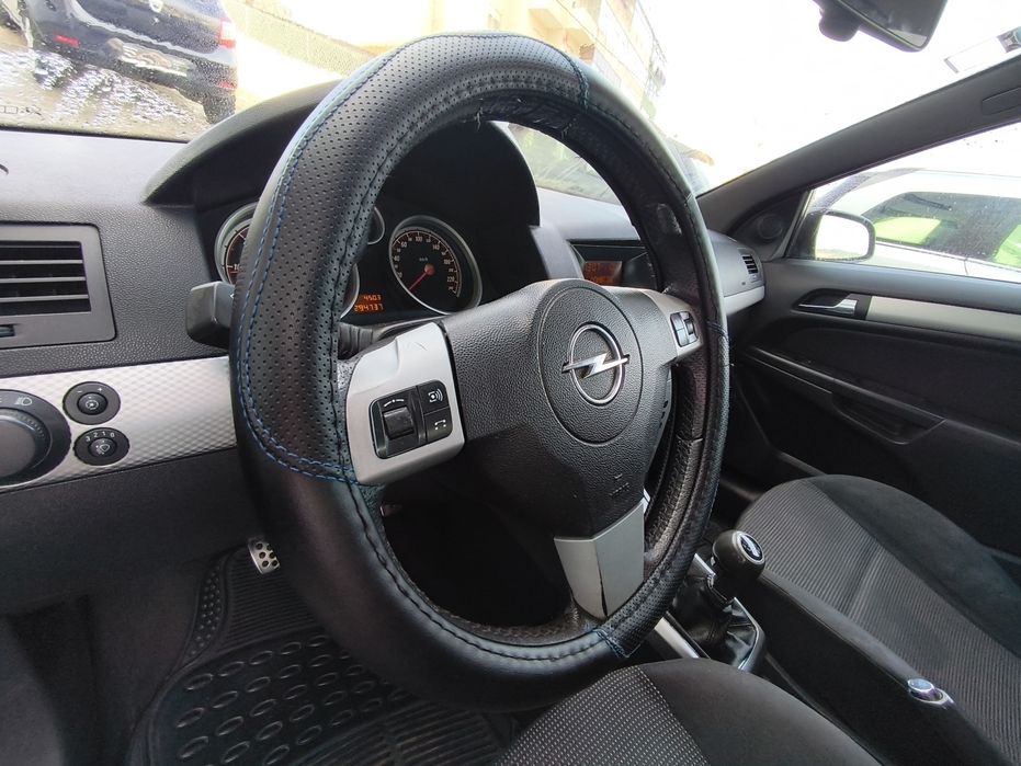 OPEL ASTRA GTC 1.3 cdti