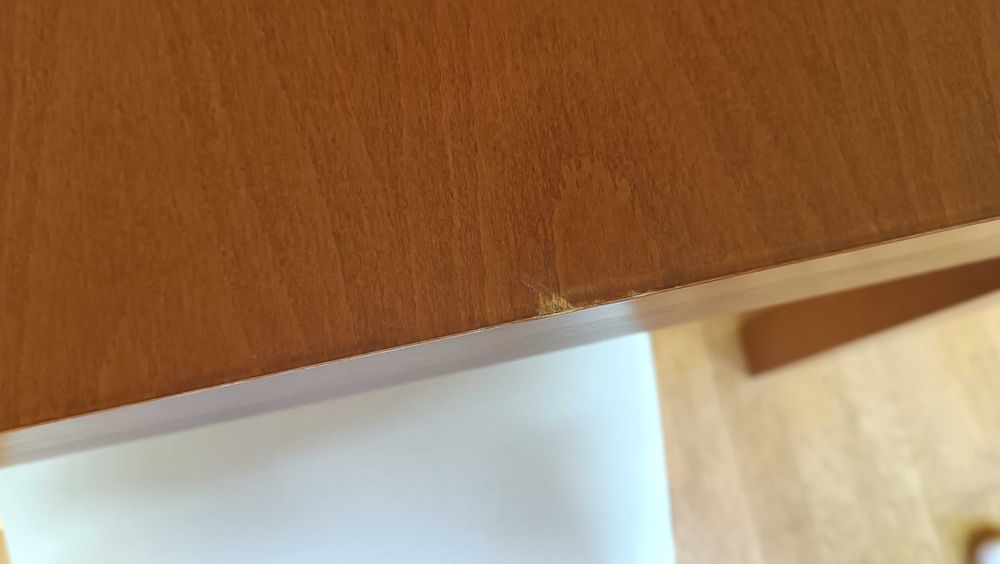 Conjunto mesa de sala de jantar extensível mais 4 cadeiras