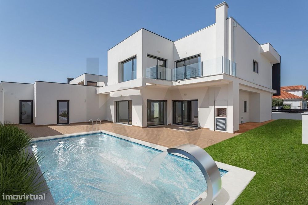 Moradia de Luxo com 4 Suites