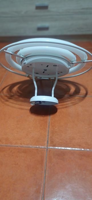 Candeeiros de teto e mesa