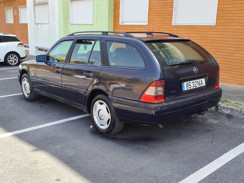 *** RESERVADA***    Mercedes C220 SW - 1998
