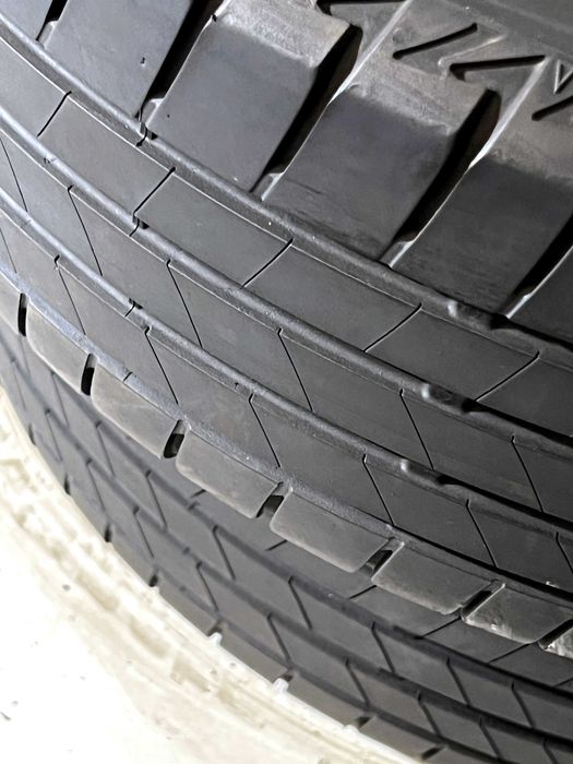 Pneus Bridgestone Turanza T005 - 185/60/15 - Excelentes
