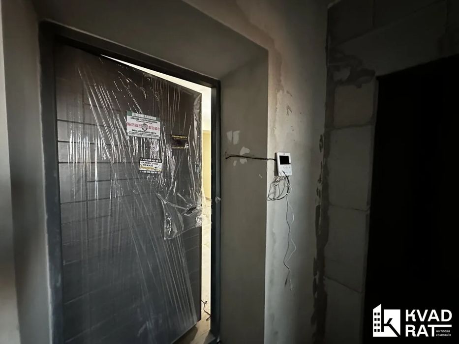 Здана 2км квартира біля озера.Є котел