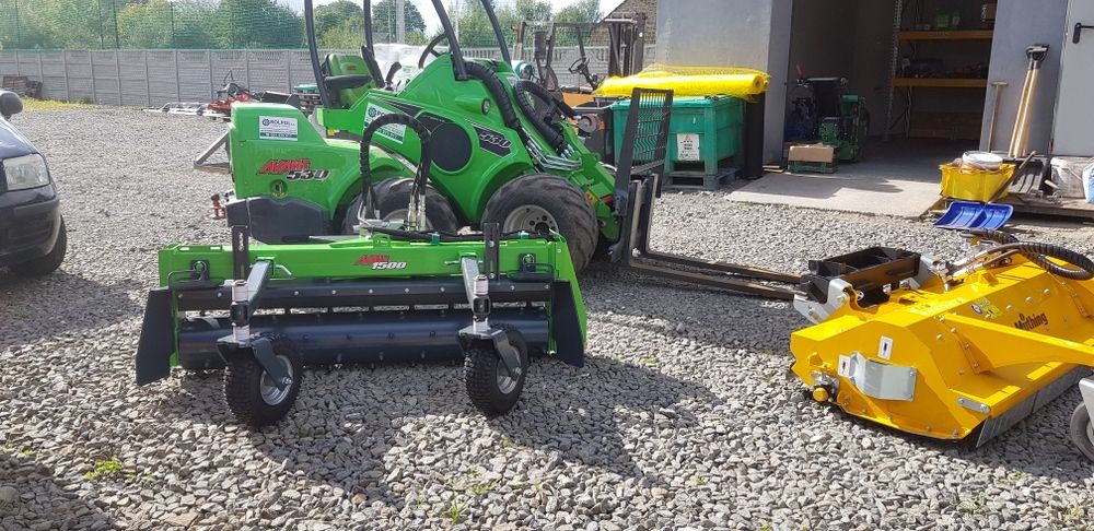 Usługi koparką łańcuchową, minikoparką, frezem do pni, kosiarką bijako