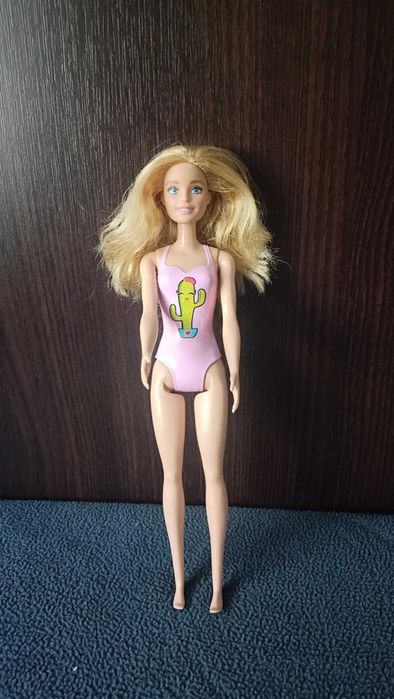 Lalka Barbie w stroju kąpielowy Mattel