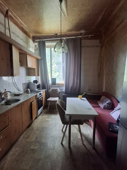 Чугуев Продам 3х ком.квартиру