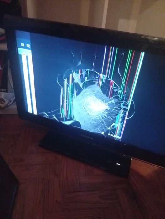 TVs para peças  ou para arranjar