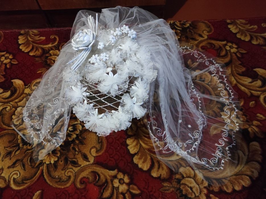Фата свадебная с веночком