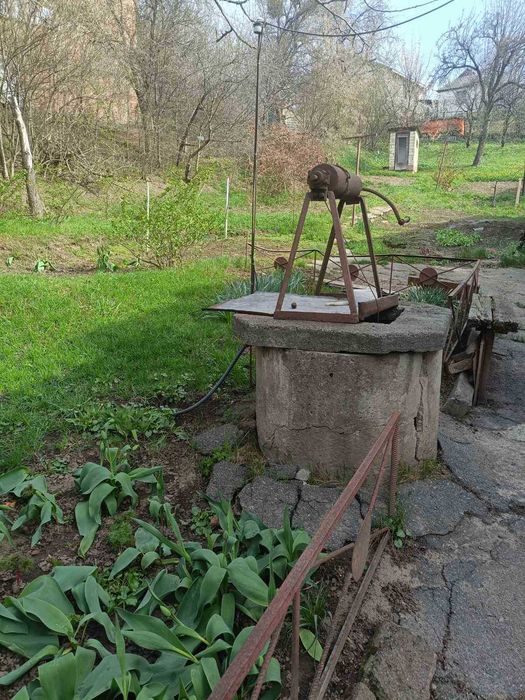 Частина будинку з зручностями, окремим двором. Яківці.