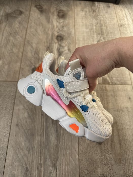 Кросівки нові 29, 30 розмір для дівчинки