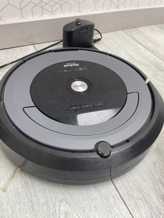Продам Робот-пилосос iRobot Roomba 681
