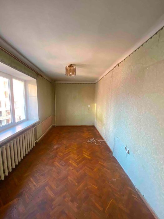 Продаж 2 кімнатної квартири на Збаразькій, біля центру