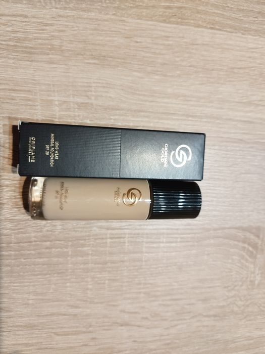 Mineralny podkład SPF 20