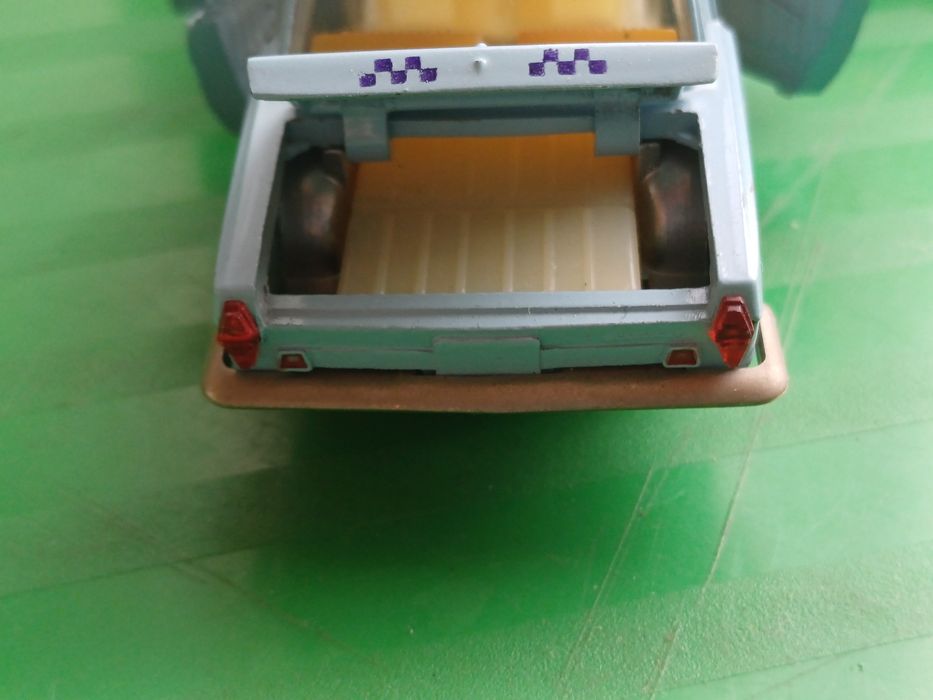 Модель авто СССР. Волга 2401 .1:43.