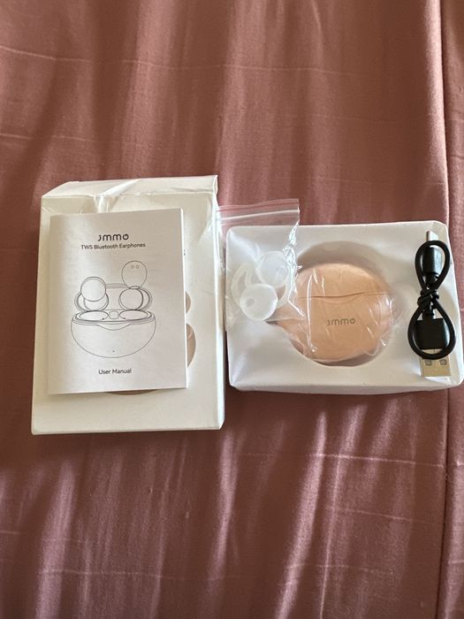 Earbuds da marca JMMO