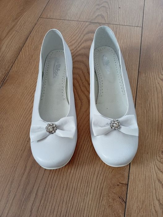Buty np. na komunie  rozmiar 38