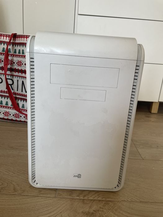 Caixa de computador (micro atx)