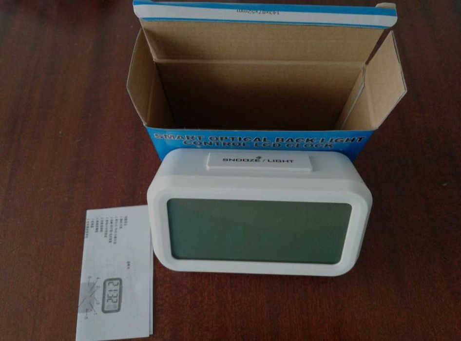 Digital Alarm Clock with Sensor64284585881089125