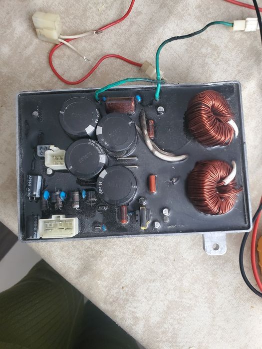 продам інвекторну плату від генератора 3000к