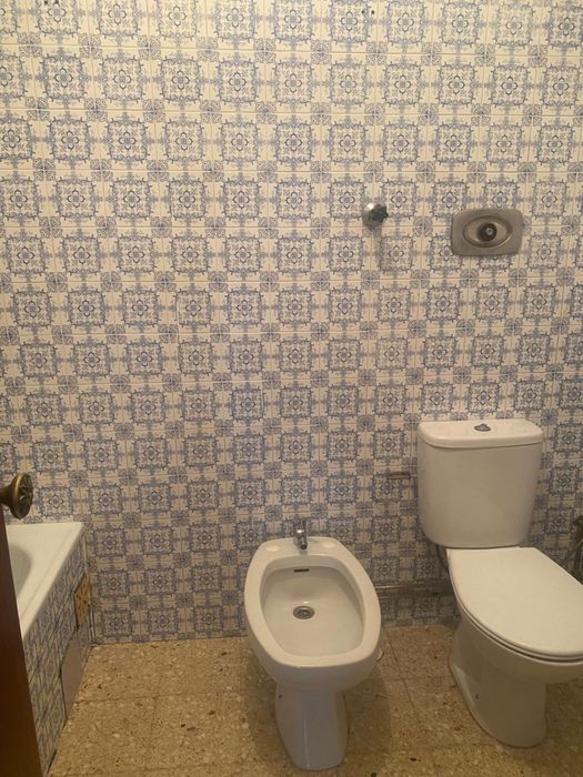 Arrenda-se apartamento