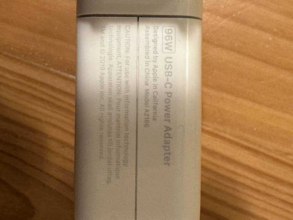 Adaptador de Alimentação USB-C de 96 W445887524258467841