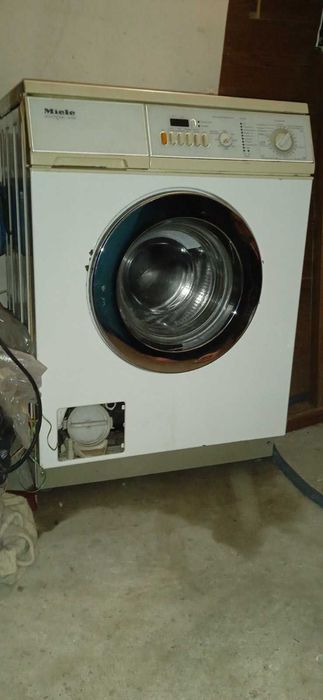 Продам стиральную машину Miele W918