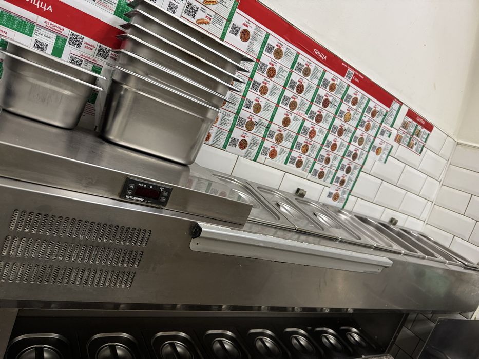 Продам холодильну вітрину