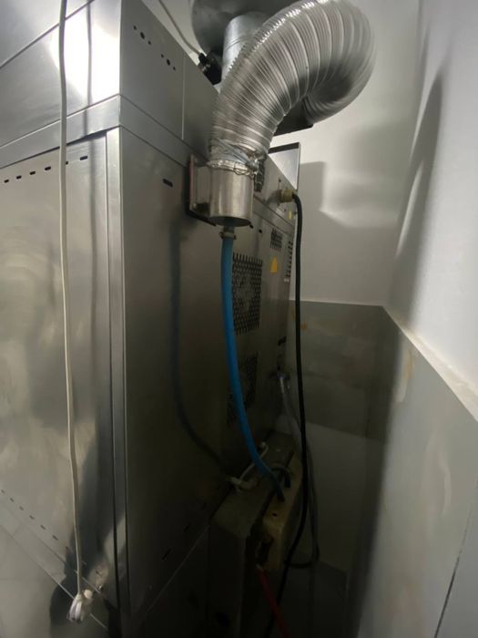 Пароконвектомат Miwe Aeromat з розстоєчною шафою