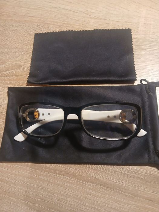 Продам очки с диоптрией +1.5