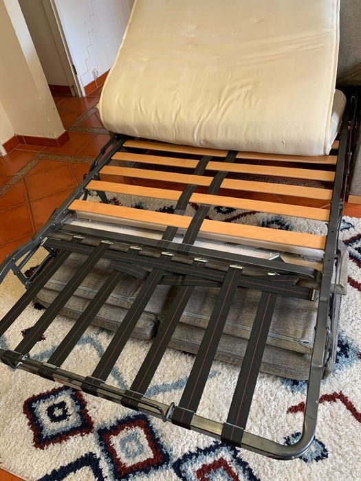 Sofá-cama 2 lugares com colchão