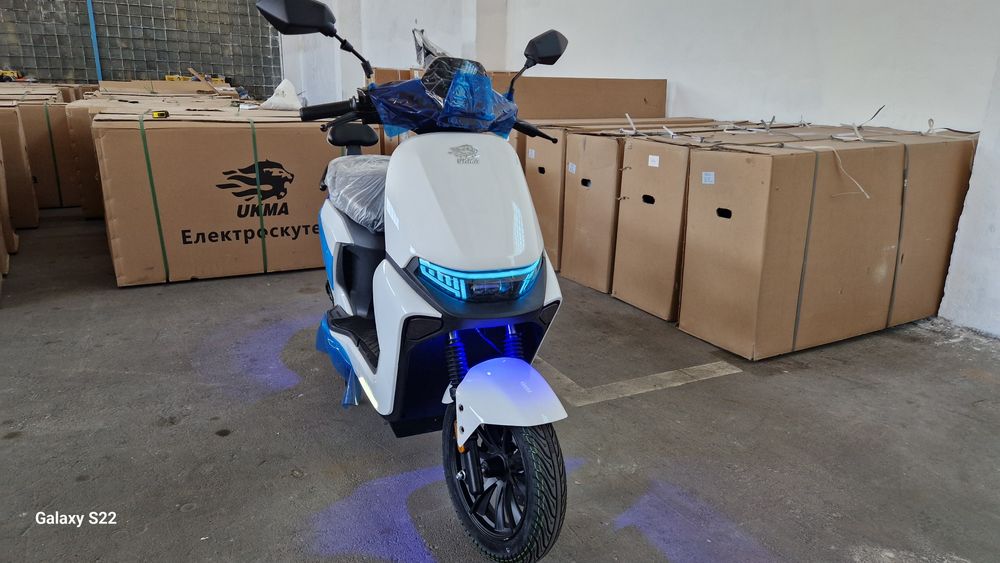 Електроскутер 2000Вт 72 вольта