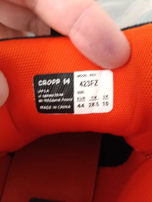 Buty styll Nike ACG Sneakersy za kostkę z elementami  Cropp rozmiar 44 28,5 cm NOWE
