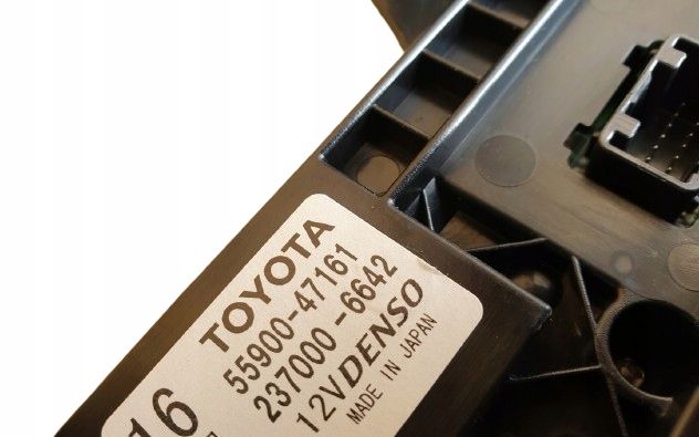 panel klimatyzacji prius plus 14-19 55900-47161