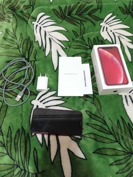 Айфон Xr 128 гб хороший стан