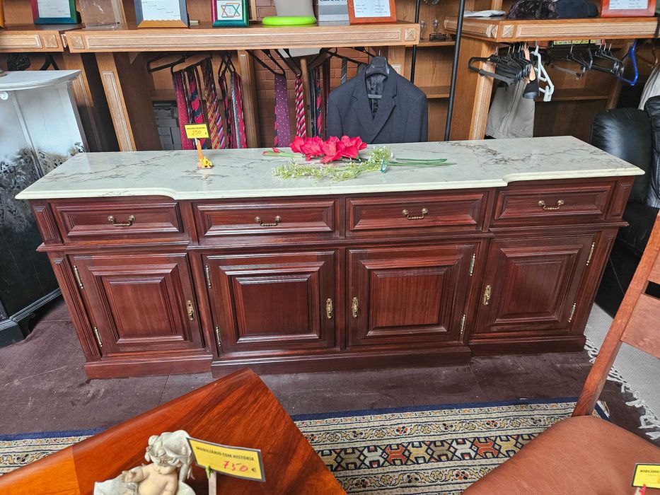 Aparador em madeira com tampo em pedra - óptimo bom estado geral