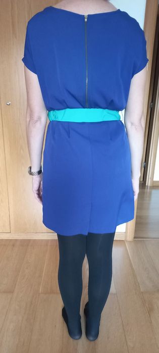 Vestido Azul forte curto Tamanho M