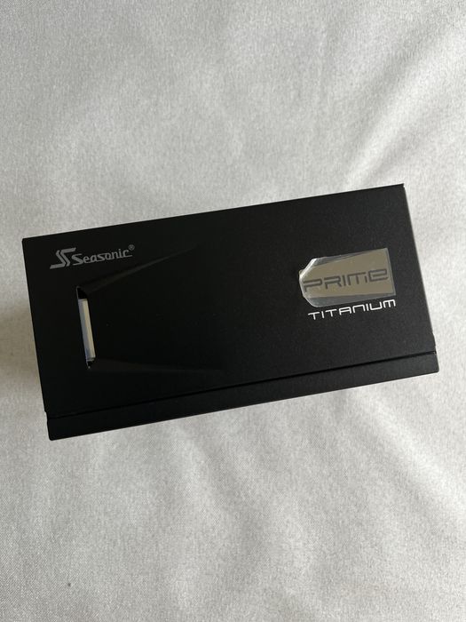 Fonte de Alimentaçao Seasonic PRIME Ultra 650w  Titanium