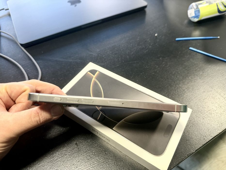 Apple Iphone 16 pro max 512 silver 95%