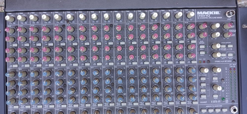 Mackie CR 1604 VLZ Mixer