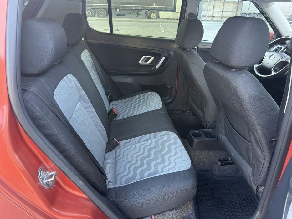 Продам Skoda Fabia 2 1.2 газ/бензин