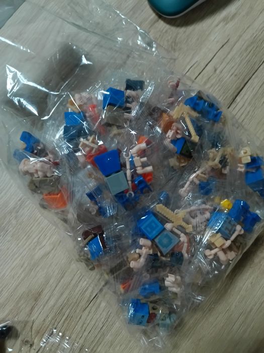 Магнітний конструктор майнкрафт в ТНТ боксі 200кубиків + 10 героїв