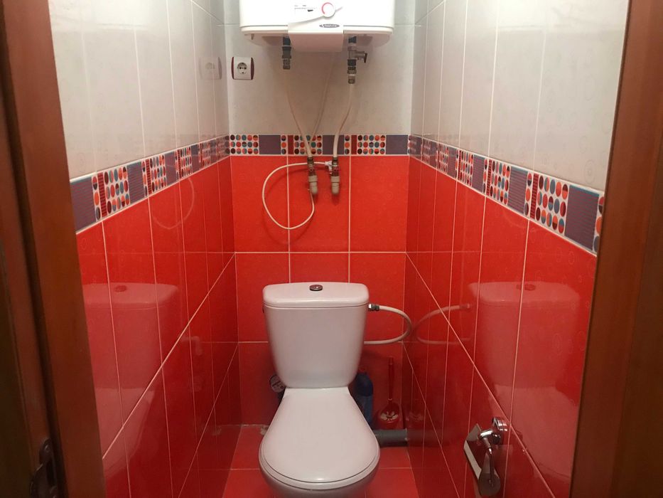 Продаю четырехкомнатную квартиру на Космонавтов. Евроремонт!